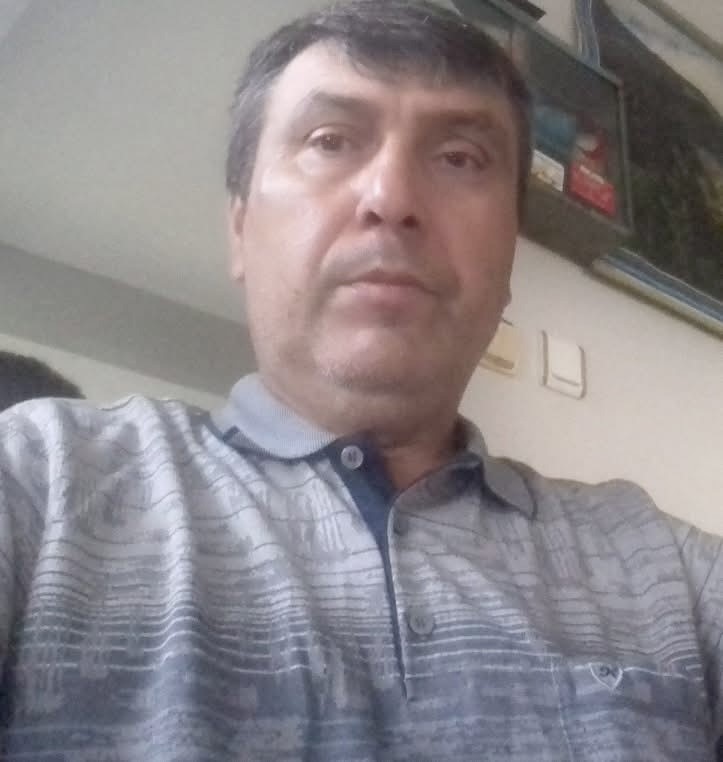 İlaçlama Yaparken Traktörün Altında Kaldı 3 Çocuk Babası Hayatını Kaybetti
