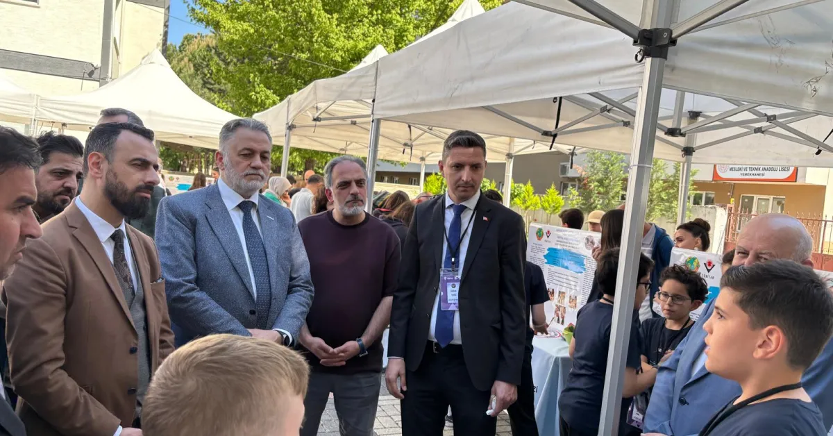 İnegöl Bi̇lsem Tübi̇tak 4006 Bilim Şöleniyle Fark Yarattı Genç Beyinlerden 20 Özgün Proje (3)