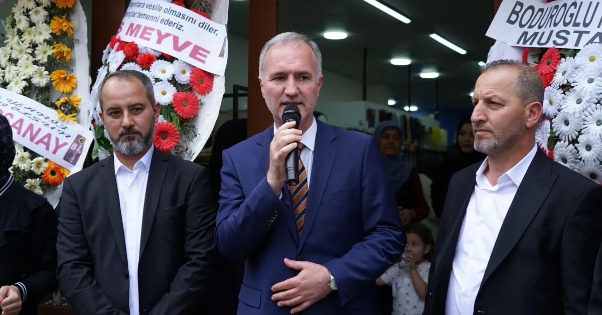 İnegöl Hac Ve Umre Malzemeleri Dükkanı Dualarla Açıldı (3)