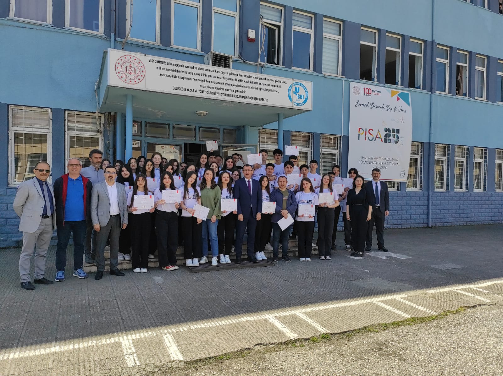 İnegöl Halil İnalcık Lisesi, Pisa 2025’Te Türkiye’yi Gururla Temsil Etti Hispis Pisa Gencgazete (3)