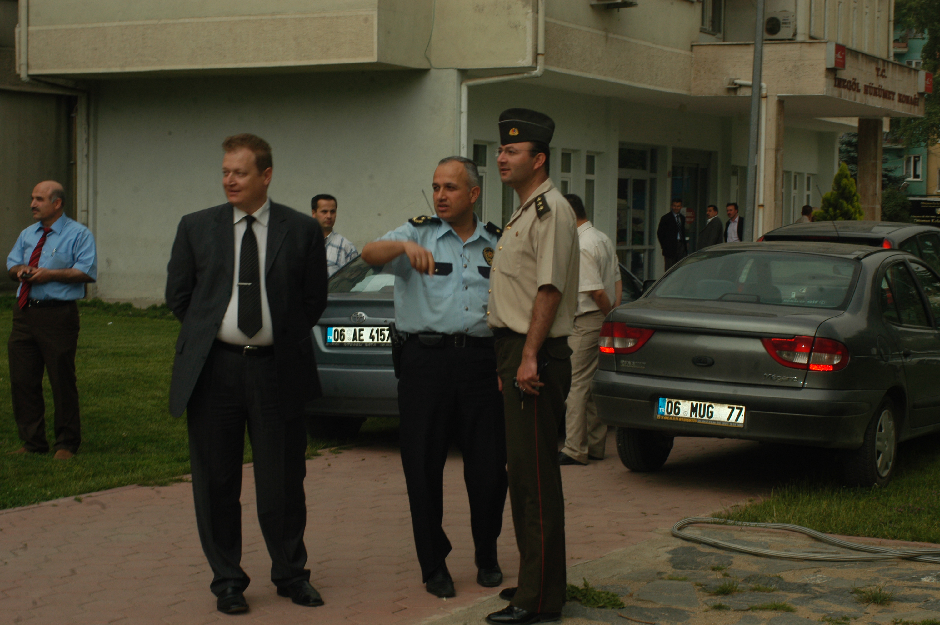 İnegöl Hükümet Konağı Karıştı Gencgazete Arsivden Haber (3)