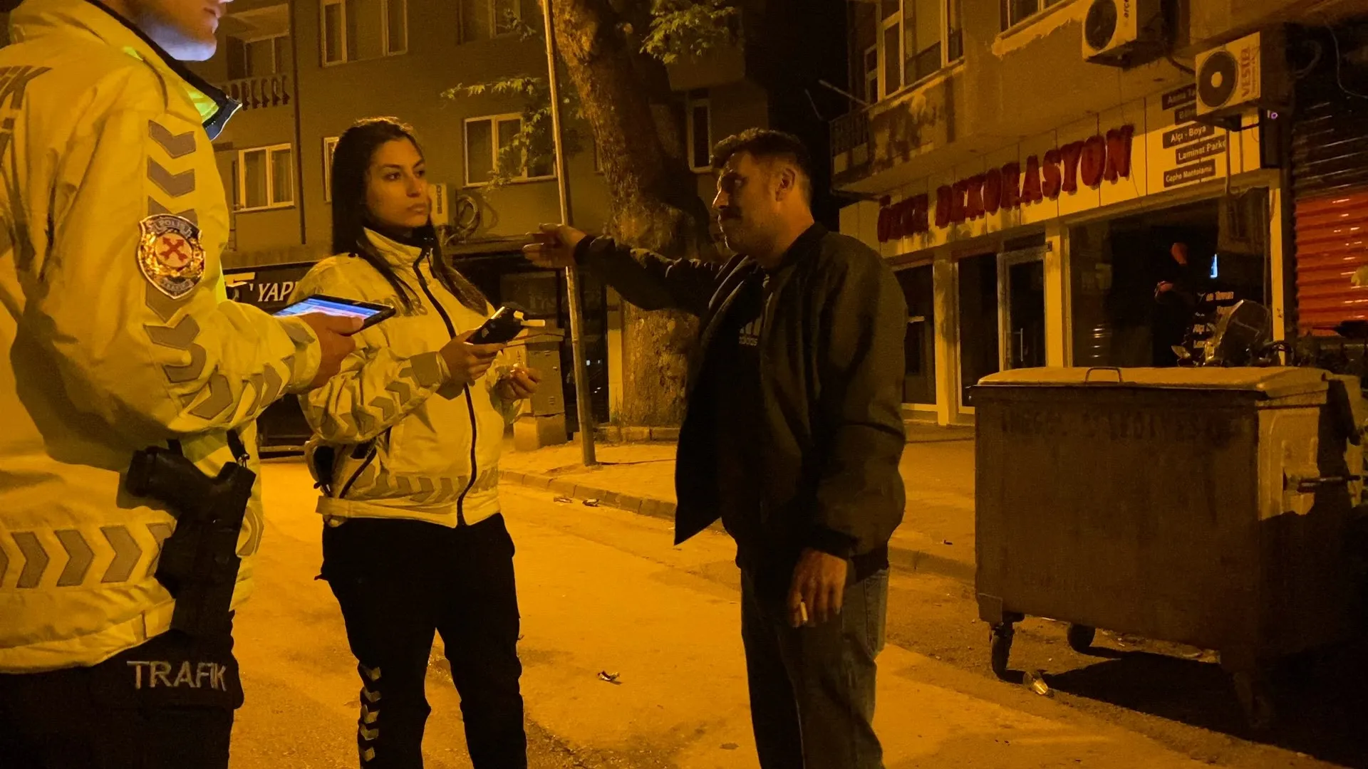 İnegöl'de Polisin Alkollü Sürücüyle İmtihanı Kamerada (3)