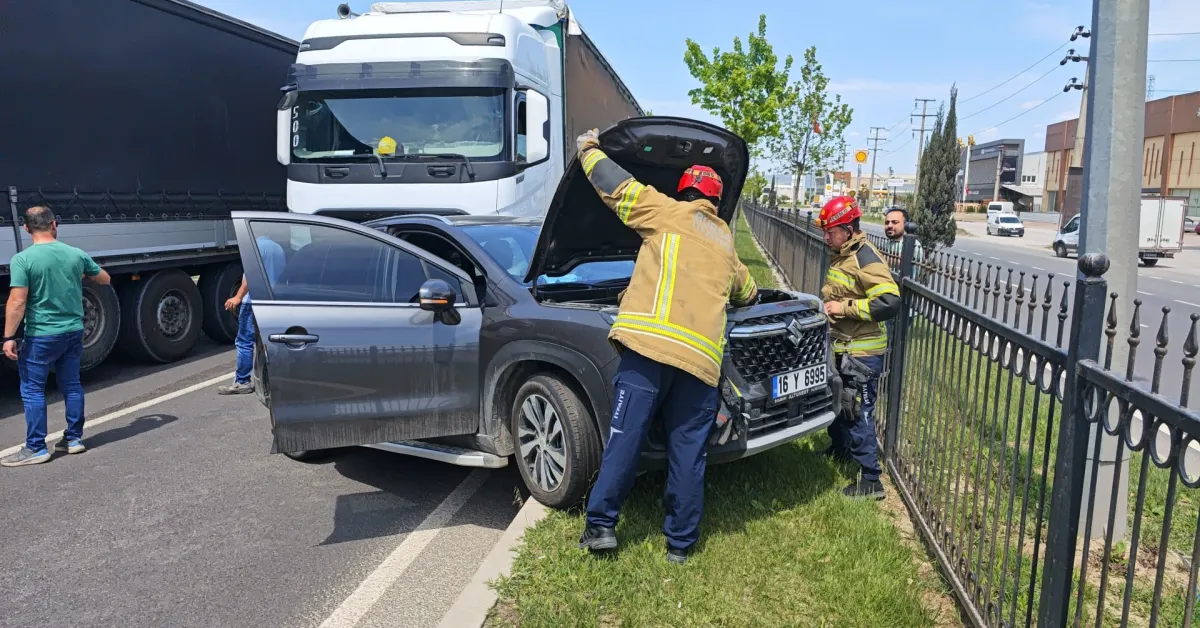 İnegöl'de Tir Ile Otomobil Çarpıştı 1 Yaralı (3)