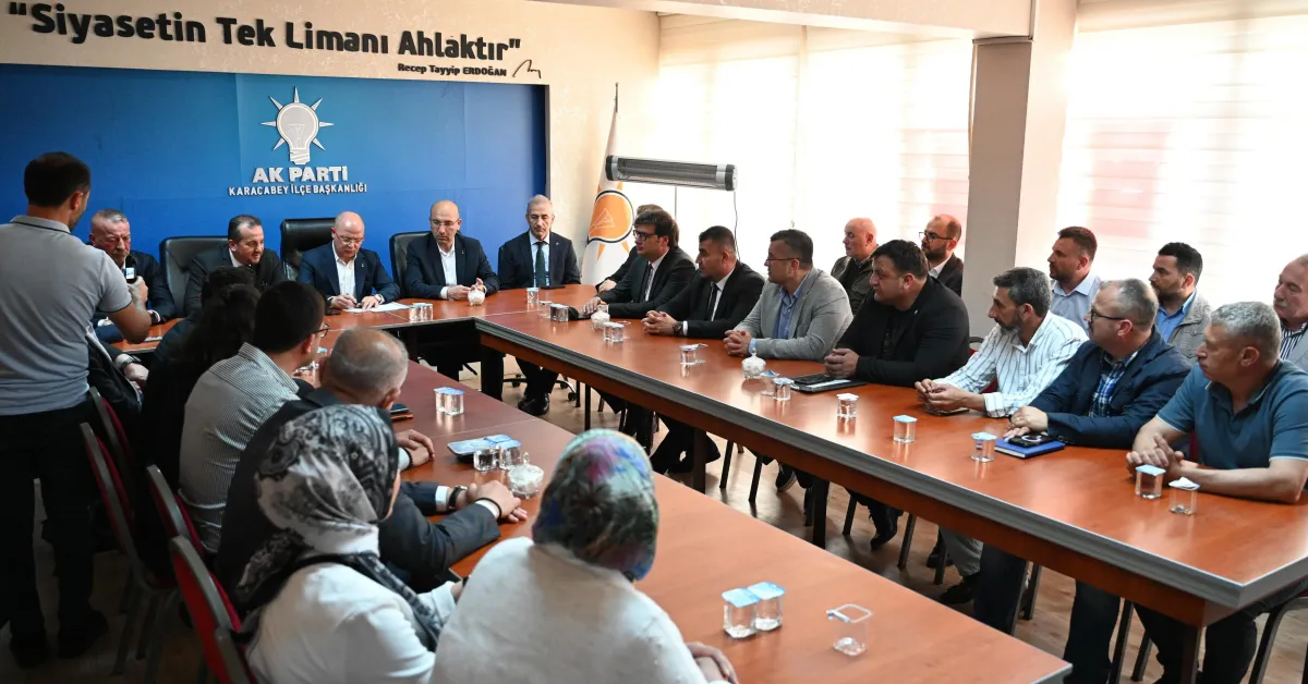 Karacabey’de Siyasi Dönüşüm! İyi̇ Partili 3 Meclis Üyesi Ak Parti'ye Katıldı (1)