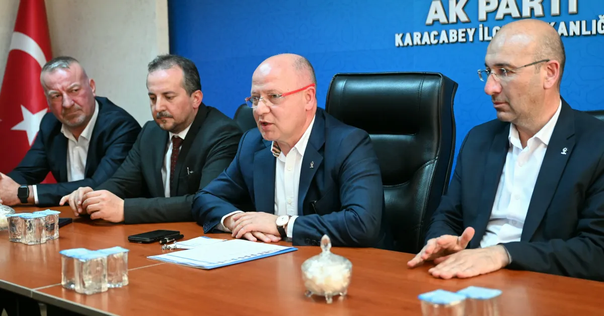 Karacabey’de Siyasi Dönüşüm! İyi̇ Partili 3 Meclis Üyesi Ak Parti'ye Katıldı (2)