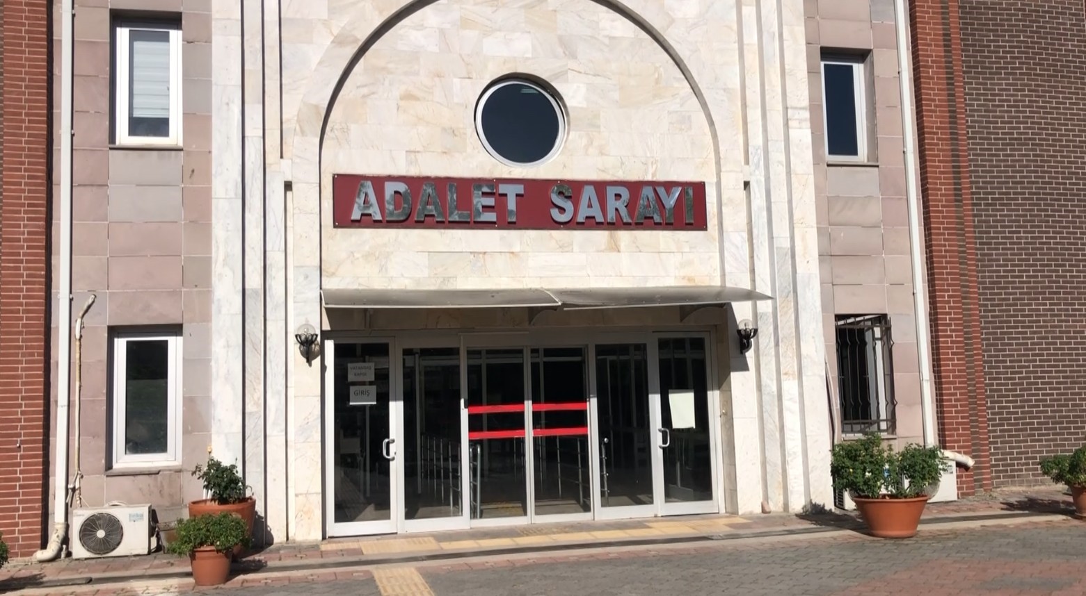 Sesinden Rahatsız Olduğu 9 Yaşındaki Üvey Oğlunu Öldürdüğü 9 Yıl Sonra Ortaya Çıktı (3)