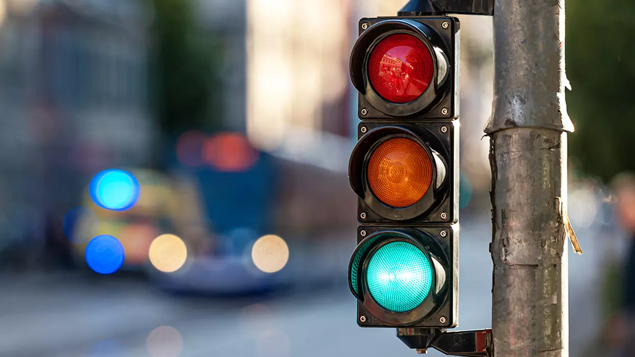 Trafik Işıkları Olmadan Düzen Nasıl Sağlanıyor Dünyada Trafik Lambası Kullanmayan Ülkeler Ve Şehirler Hangileri (1)-1