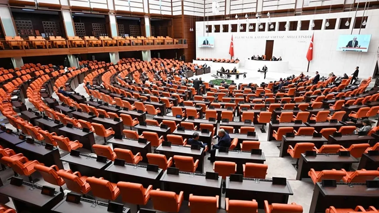 Yeni Yargı Paketi Geldi Para Cezaları, Hapis Cezasıyla Değiştirildi! (1)