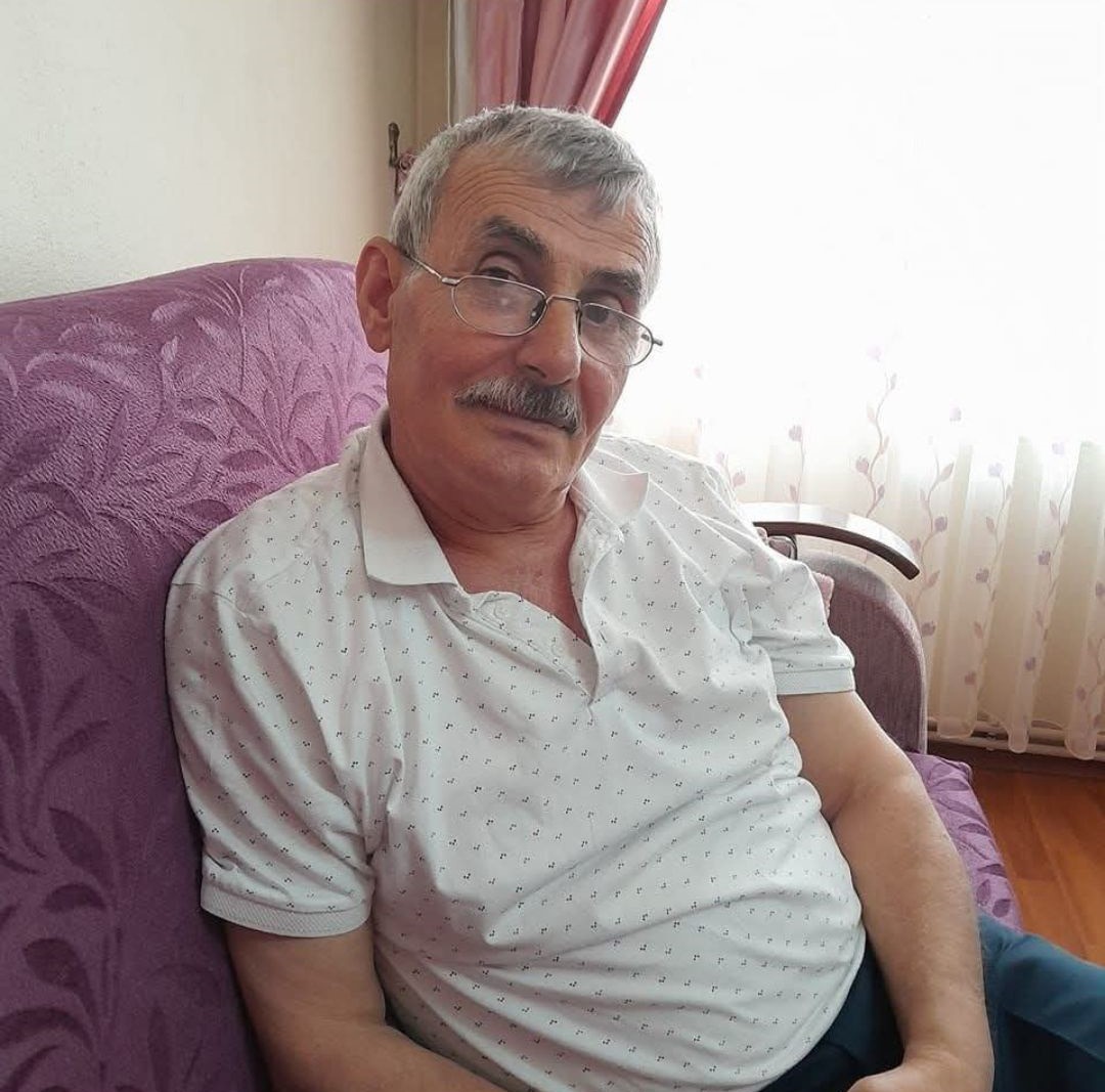 Yere Yığıldı, Üzerinden Otomobil Geçti Feci Kaza Kamerada Df