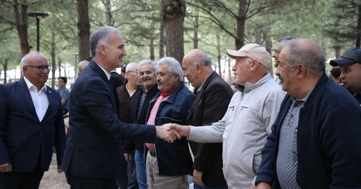 Yunus Emre Mahallesi Sordu, Alper Taban Cevapladı Mahalle Buluşmalarında Yeni Projeler Gündemde (5)