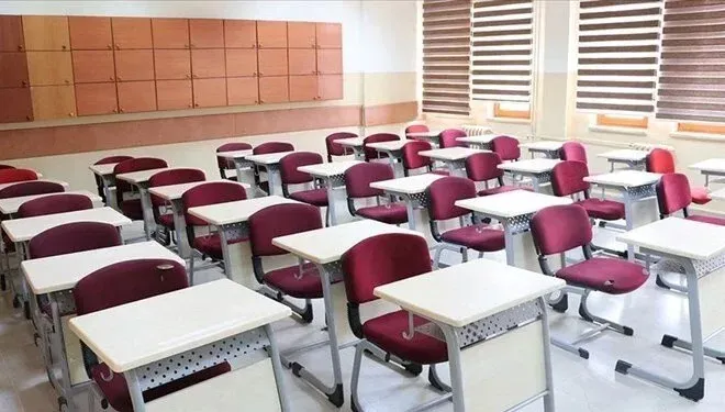 Yüzlerce Diploma İptal Edildi 6 Okul Kapatıldı! (2)