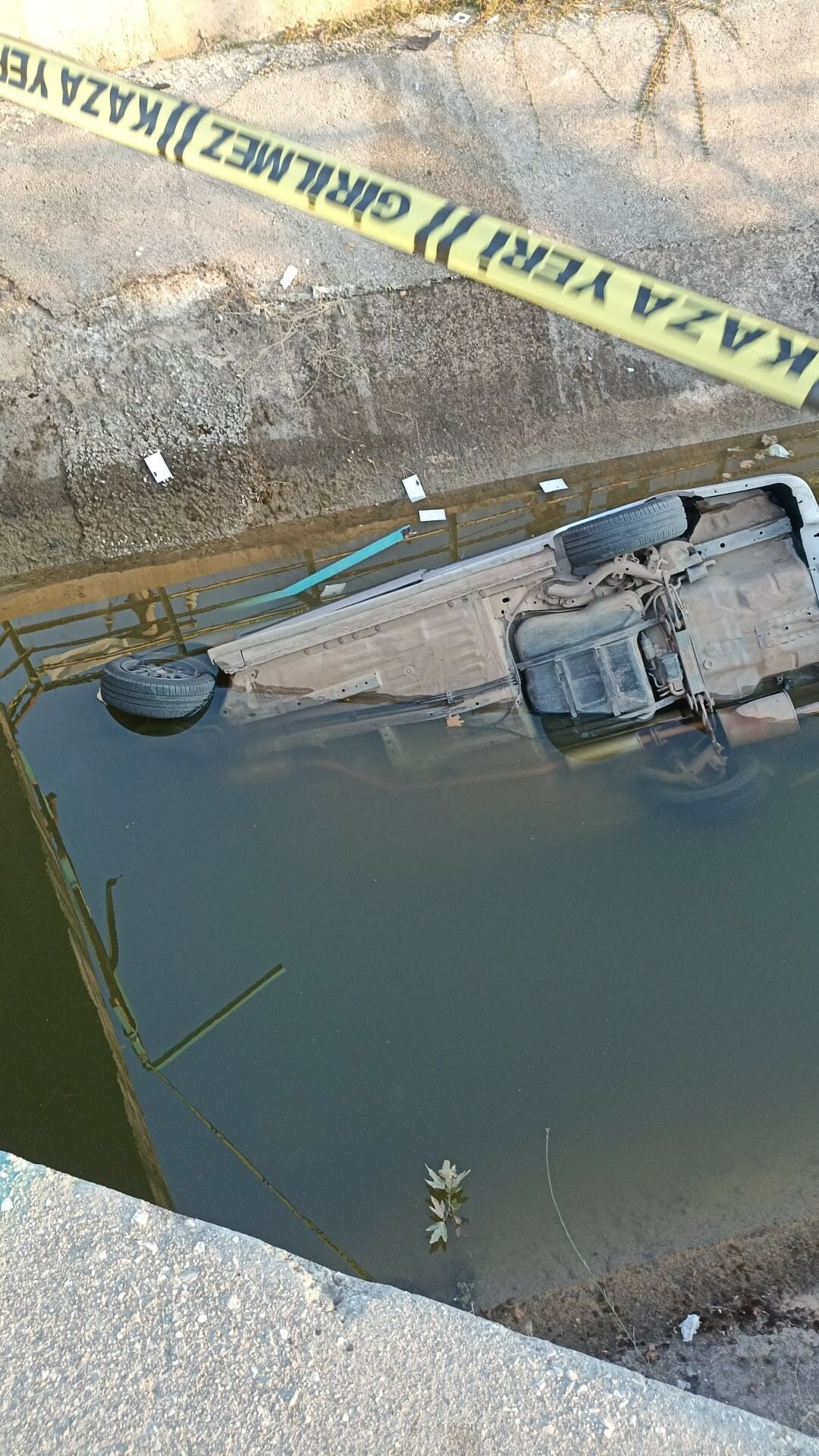 Antalya'da Otomobil Su Kanalına Düştü 1 Ölü (2)