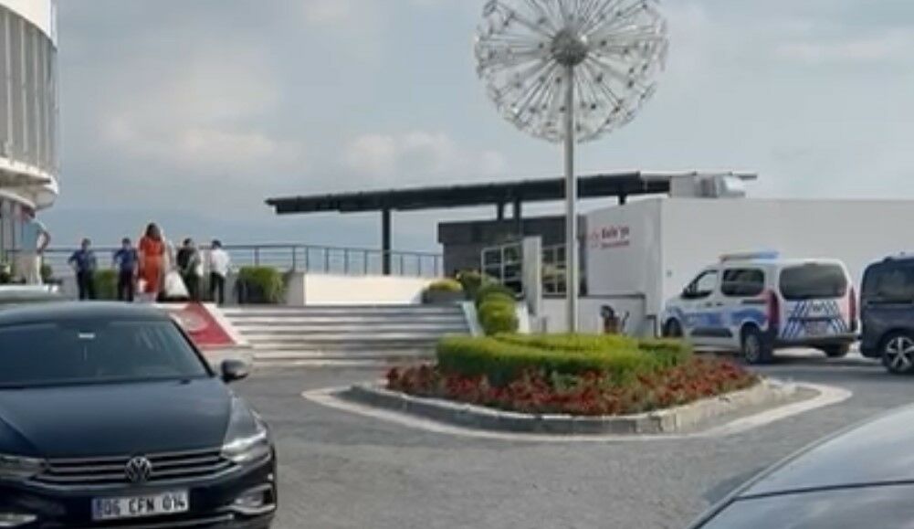 Bolu’da Parkta Çocuk Kavgası Can Aldı 15 Yaşındaki Genç Hayatını Kaybetti (3)