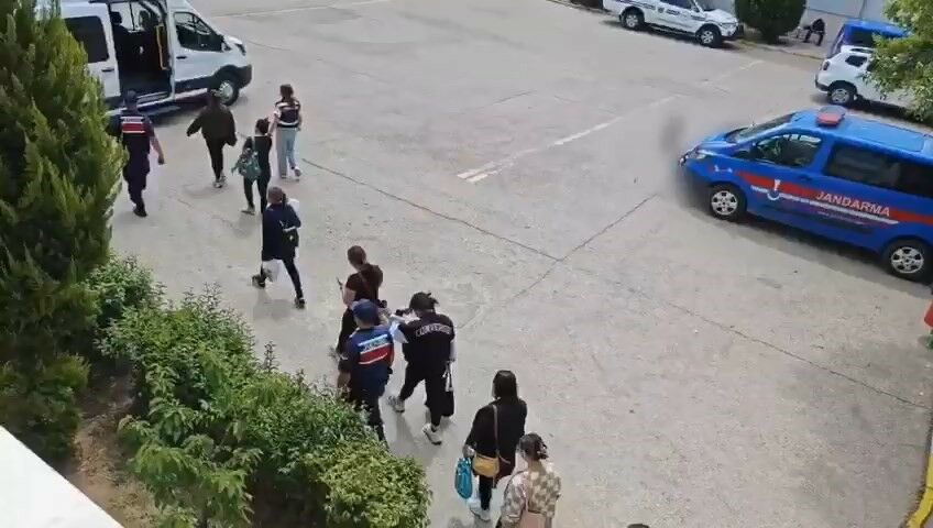 Bursa'da Masaj Salonu Adı Altında Yapılanlar Herkesi Şok Etti! (1)