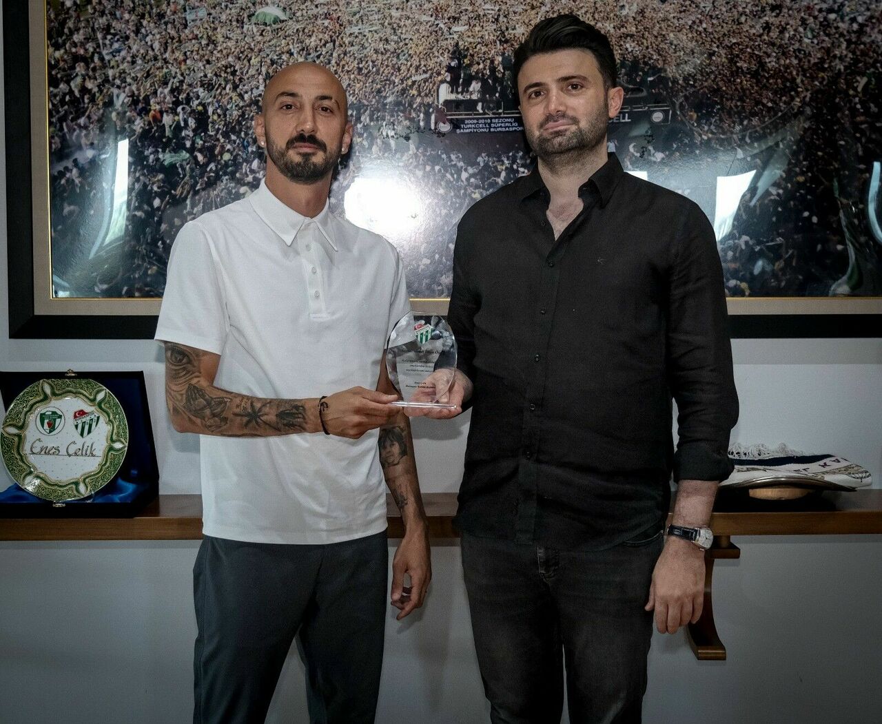 Bursaspor Kaptanı Ile Yollar Ayrıldı! (1)