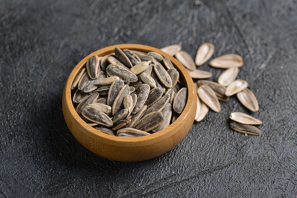 Çekirdek Çitlemek Cilde Zarar Verir Mi, Sivilce Yapar Mı, Hangi Durumlarda Ciltte Problem Oluşturabilir (3)