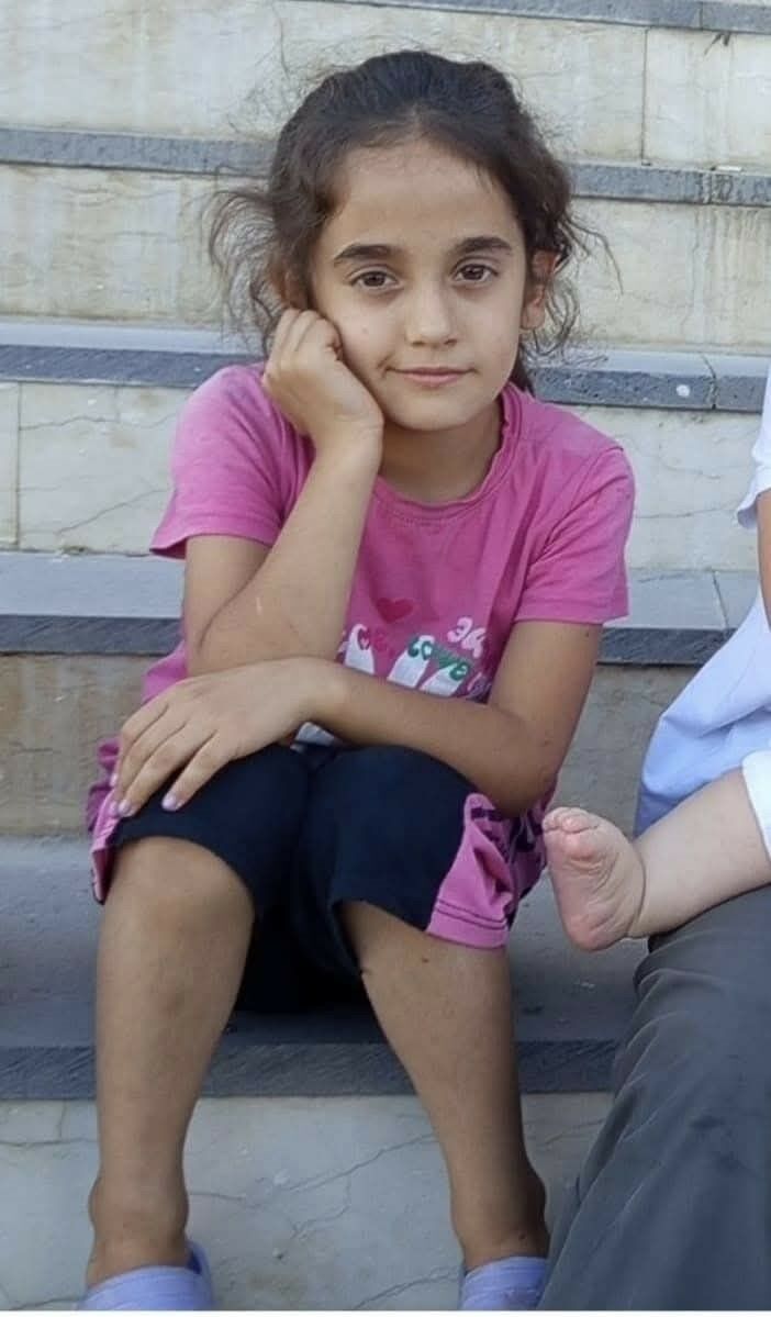 Diyarbakır'da Aranan Kayıp Çocuk, Yangın Merdiveni Boşluğunda Ölü Bulundu (3)