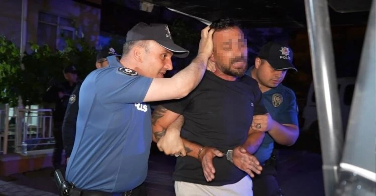 Genç Gazete 2 Yıl Önce Kendisini Sakat Bırakan Husumetlisini, Tabancayla Ağır Yaraladı