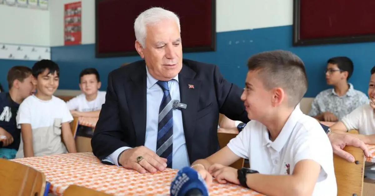 Genç Gazete Başkan Bozbey, Öğrencilerin Karne Heyecanına Ortak Oldu 2