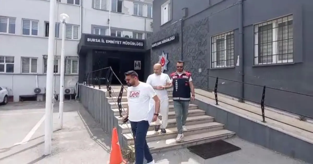 Genç Gazete Bursa’da Akılalmaz Dolandırıcılık Patron, İşe Aldığı Kadının Hesabını Boşalttı!-1
