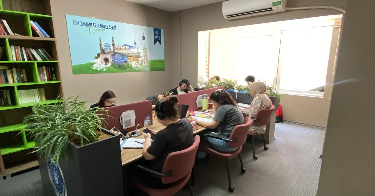 Genç Gazete Bursa’da Gençlik Merkezleri Sınav Haftasında 24 Saat Açık Kalacak 1