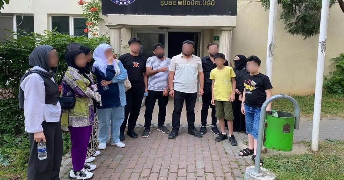 Genç Gazete Bursa’da Göçmen Operasyonu Kimliksiz 12 Kişi Ve 3 Organizatör Yakalandı 1