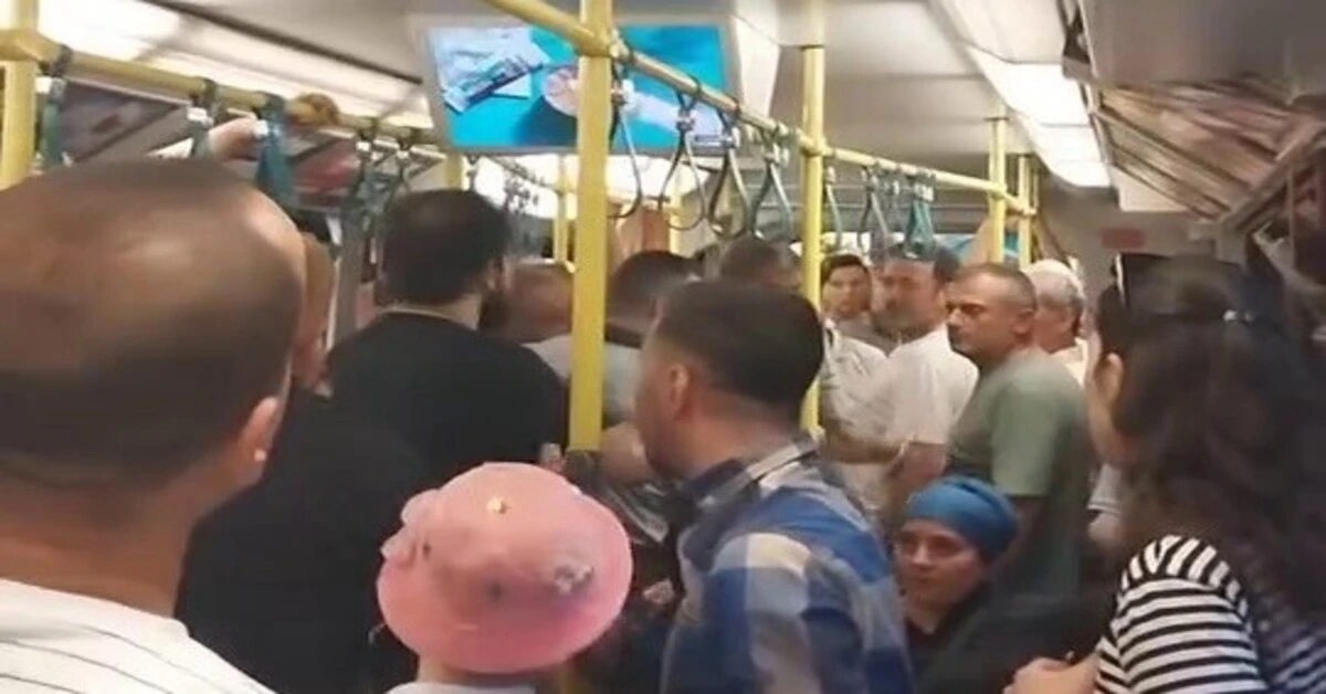 Genç Gazete Bursa’da Metroda Yer Kavgası Çıktı! Güvenlik Görevlileri Zor Ayırdı-1