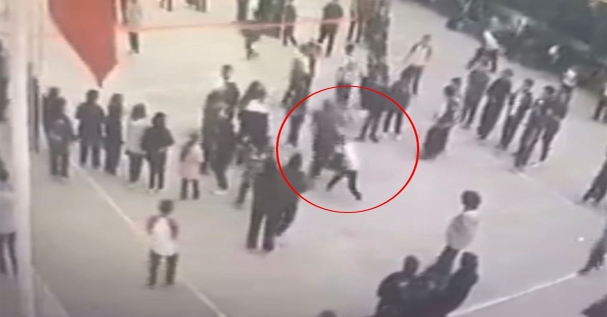 Genç Gazete Bursa'da Öğrenciyi Döven Öğretmene 5 Bin Lira Ceza Verildi 1