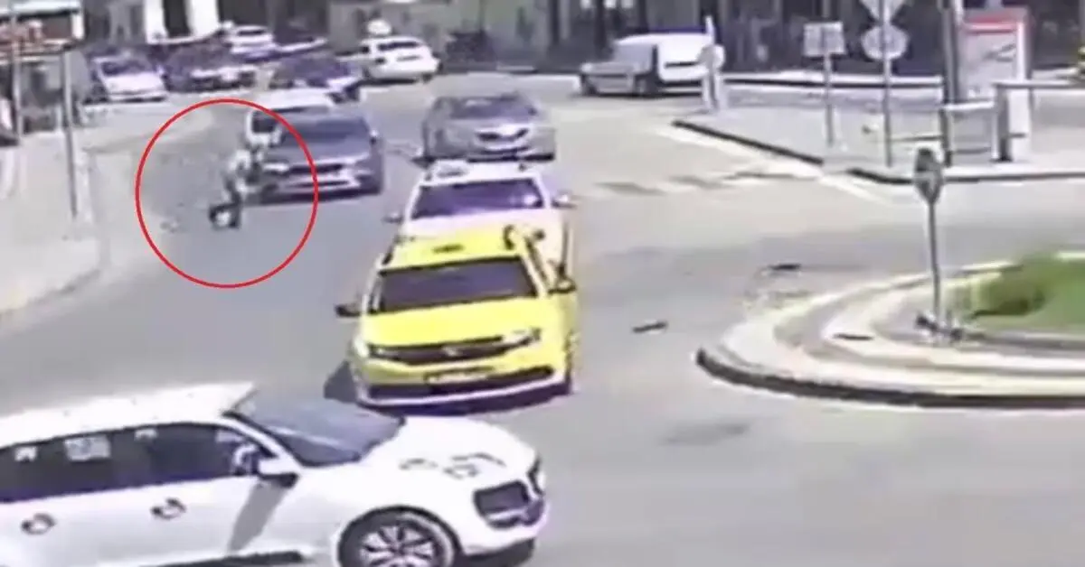 Genç Gazete Bursa'da Otomobilin Çarptığı Yaya Savrulduktan Sonra Yoluna Devam Etti 20