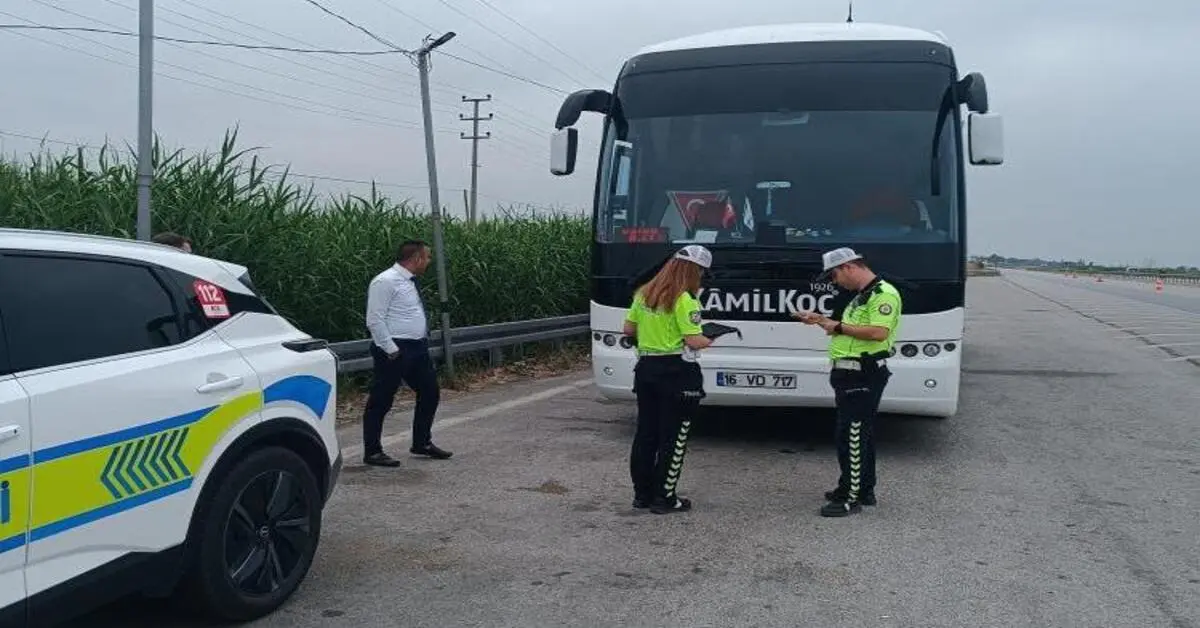 Genç Gazete Bursa'da Yolcu Otobüslerine Sıkı Denetim 250 Araç Kontrol Edildi 3