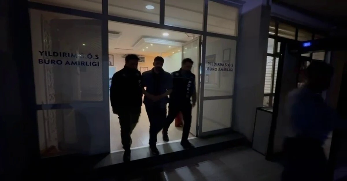 Genç Gazete Bursa'da Yurtdışına Kaçmak İçin Hazırlanırken, Polis Baskını Yedi