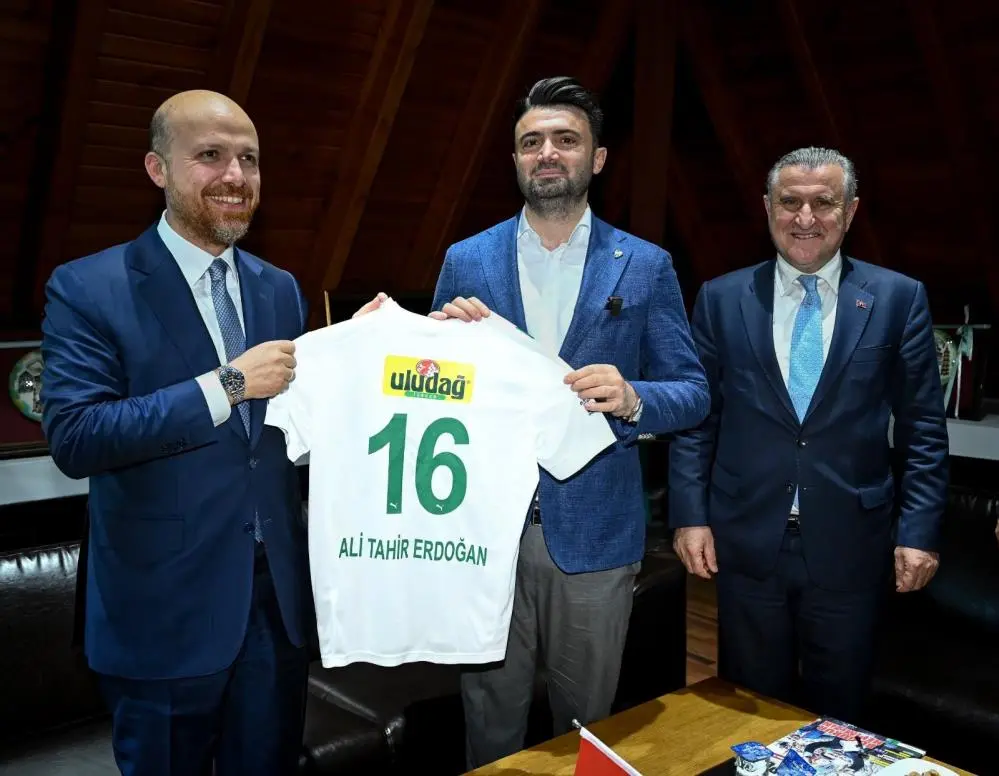 Genç Gazete Bursaspor’a Üst Düzey Ziyaret Bakan Osman Aşkın Bak Ve Bilal Erdoğan Kampa Geldi