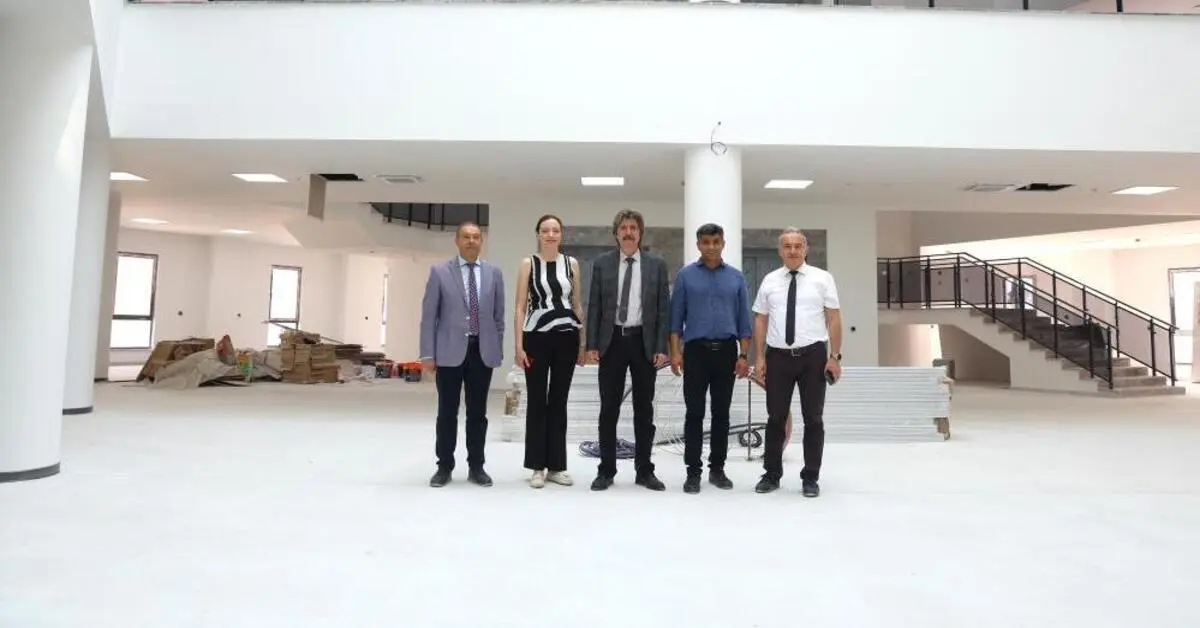 Genç Gazete Buü Diş Hekimliği Fakültesi Binası Açılışa Hazırlanıyor