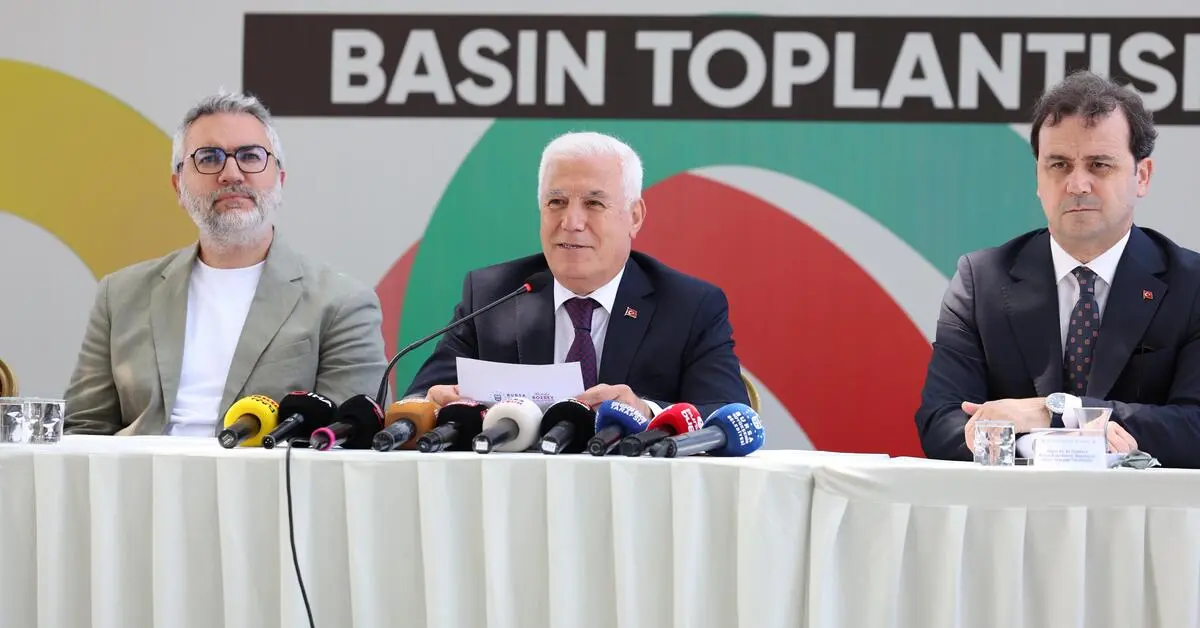 Genç Gazete Dünyaca Ünlü Piyanist Ve Besteci Fazıl Say'dan İznik'e Özel Türkü 2