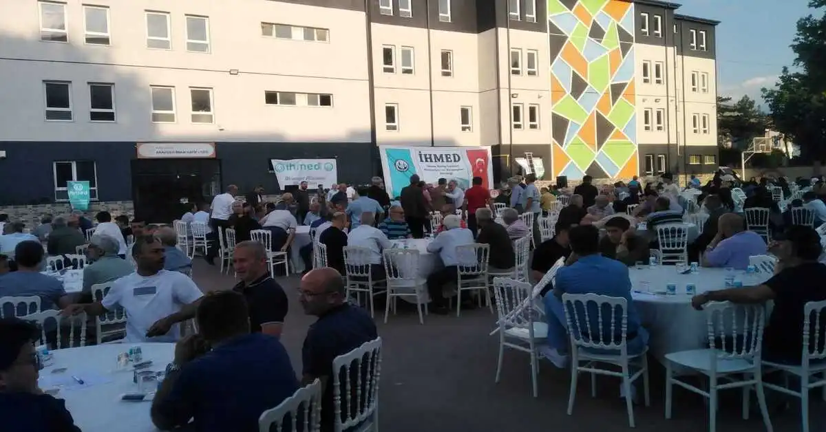 Genç Gazete İhmed Mezuniyet Pilavı İnegöl’de Gönülleri Bir Araya Getirdi 1