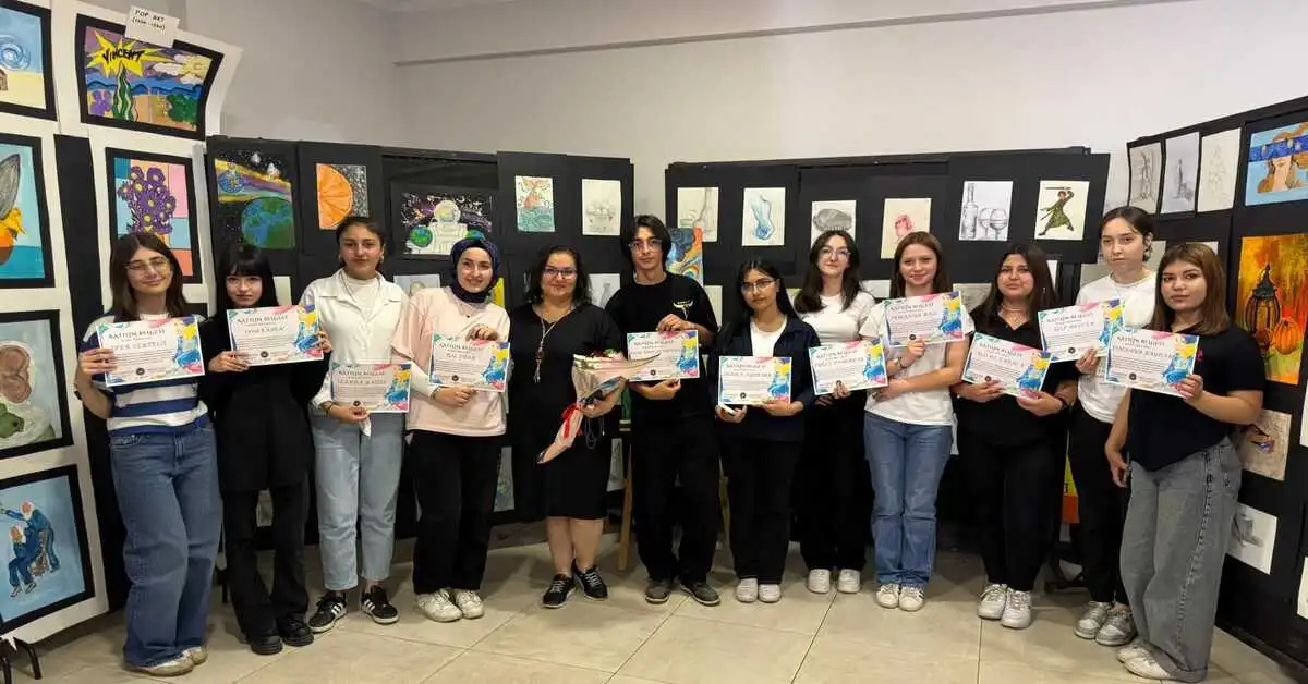 Genç Gazete İnegöl Bi̇lsem Ve Turgut Alp Lisesi’nden Yıl Sonu Resim Sergisi 7