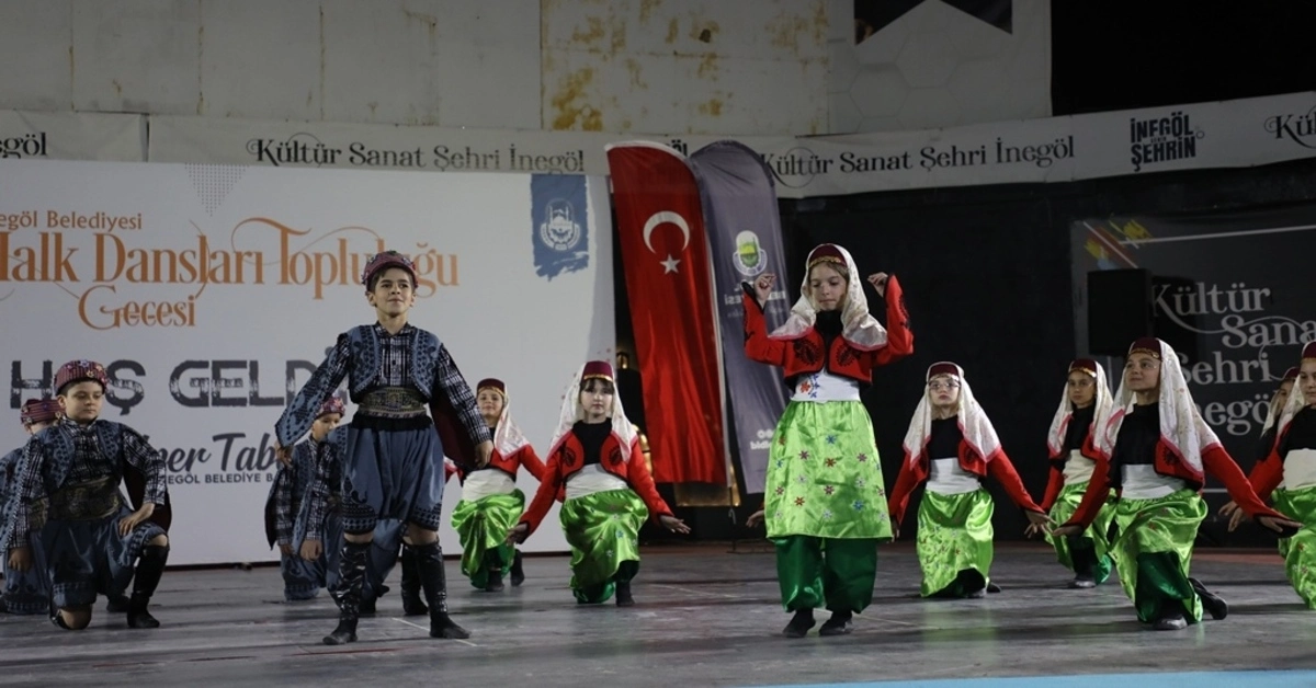 Genç Gazete İnegöl’de Yaz Etkinlikleri Renkli Başladı Halk Dansları Topluluğu 14. Yılını Kutladı 9