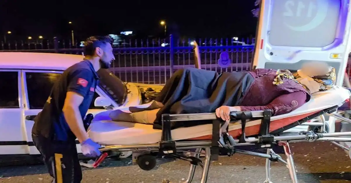 Genç Gazete İnegöl’de Zincirleme Trafik Kazası 2’Si Çocuk 4 Yaralı 1