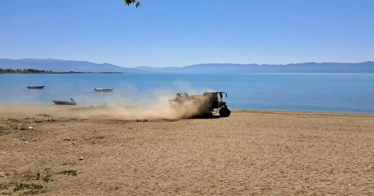 Genç Gazete İznik Boyalıca Sahili Yaz Sezonuna Hazırlandı Taş Ve Molozlar Temizlendi 1
