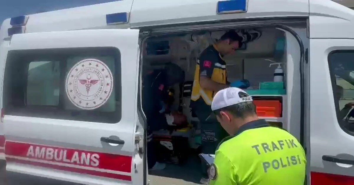 Genç Gazete İznik’te Otomobil Ile Motosiklet Çarpıştı 1 Kişi Yaralandı 1
