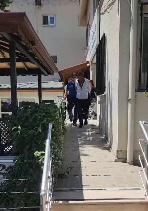 Genç Gazete İznik'te Uyuşturucu Operasyonu Ruhsatsız Tabanca Ve 43 Bin Lira Ele Geçirildi 1