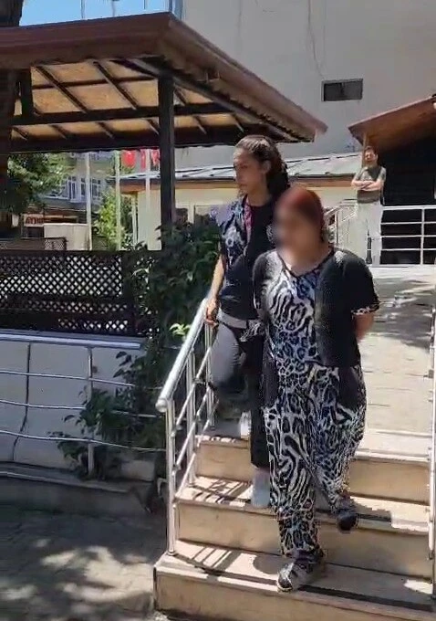 Genç Gazete İznik'te Uyuşturucu Operasyonu Ruhsatsız Tabanca Ve 43 Bin Lira Ele Geçirildi 2