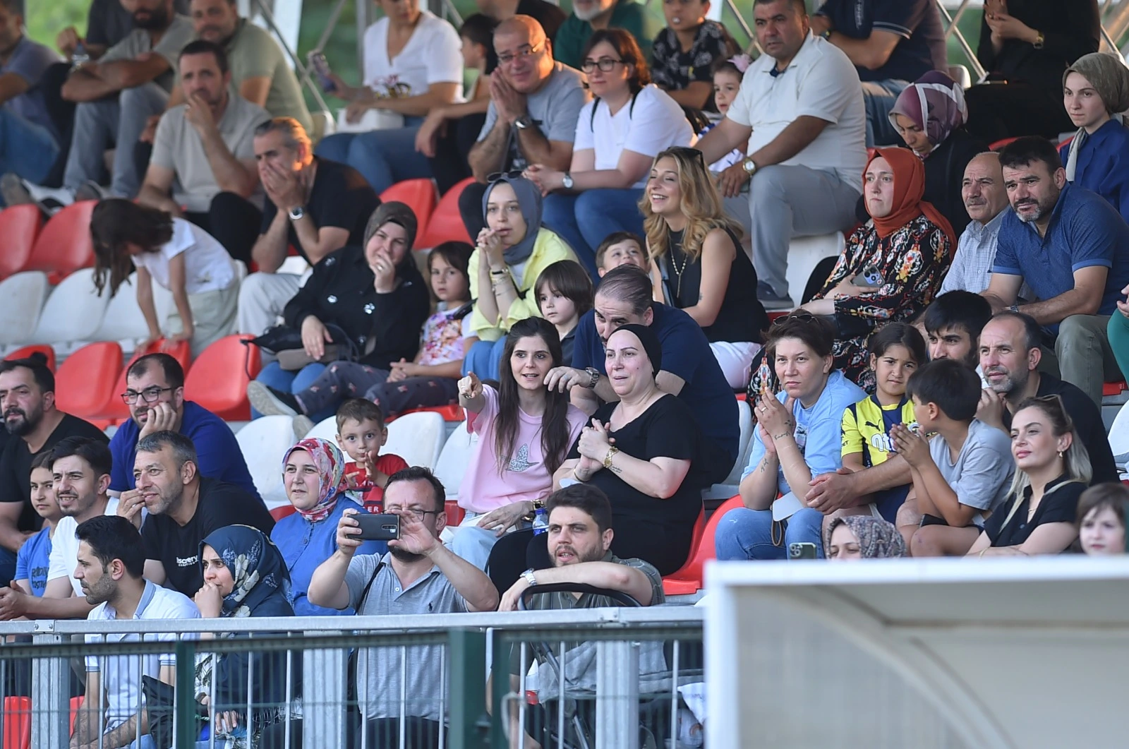 Genç Gazete Kafkasspor Yaz Futbol Okulu Başladı 600 Minik Sporcu Sahada 3