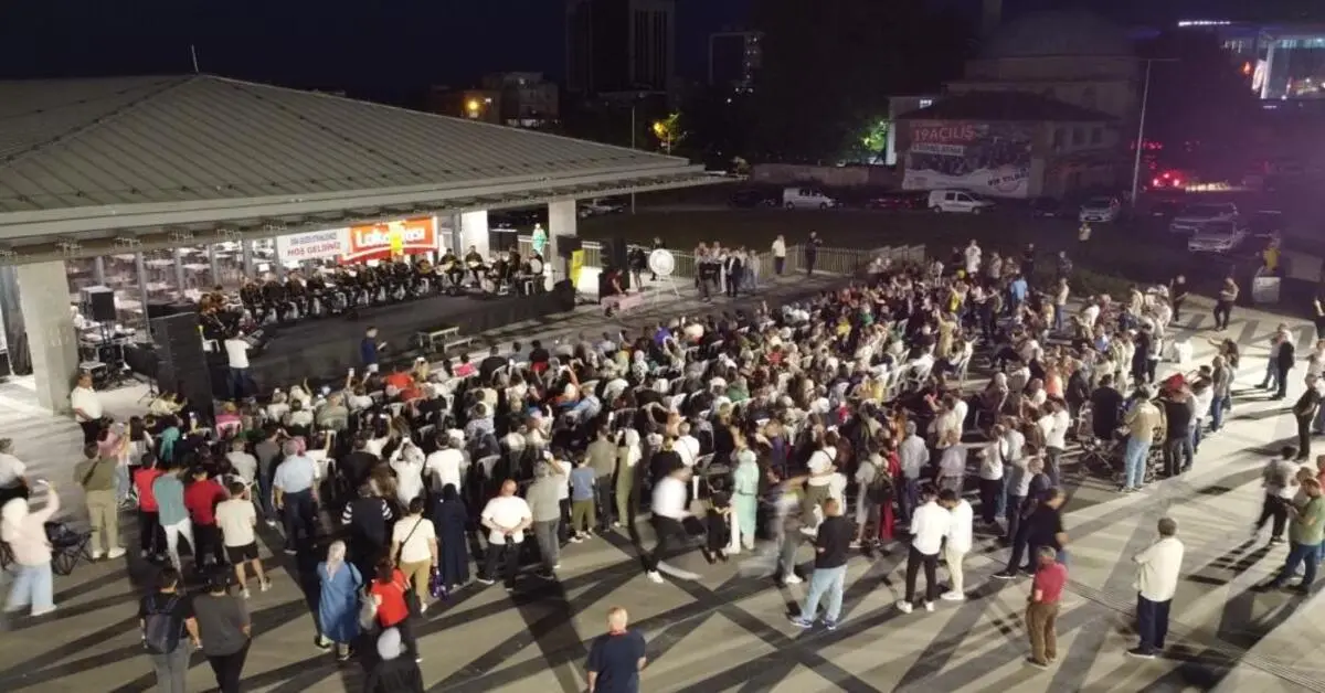 Genç Gazete Şanlıurfa Türküleri Bursa’da Yankılandı Sıra Gecesi Bursalıları Mest Etti 1