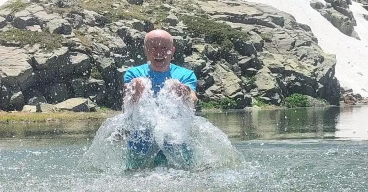 Genç Gazete Uludağ’da Haziran Ayında Buzlu Göle Girdiler! 2