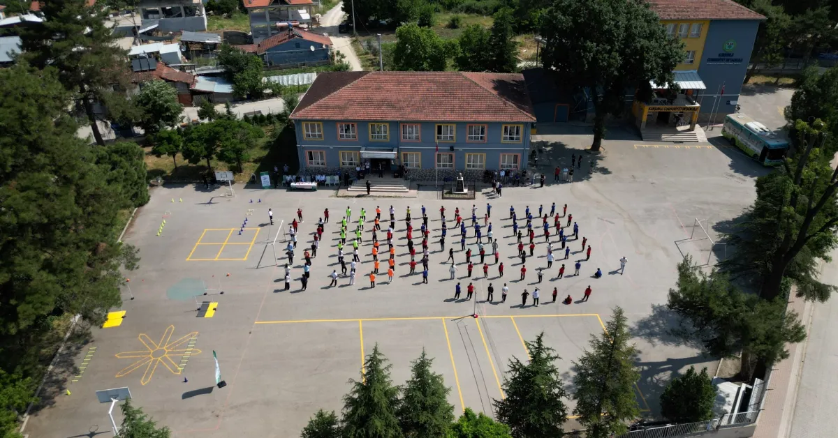 Hobabüs 2 Ayda 20 Okula Ulaştı, 2500 Öğrenciyi Hareketli Yaşamla Buluşturdu (10)
