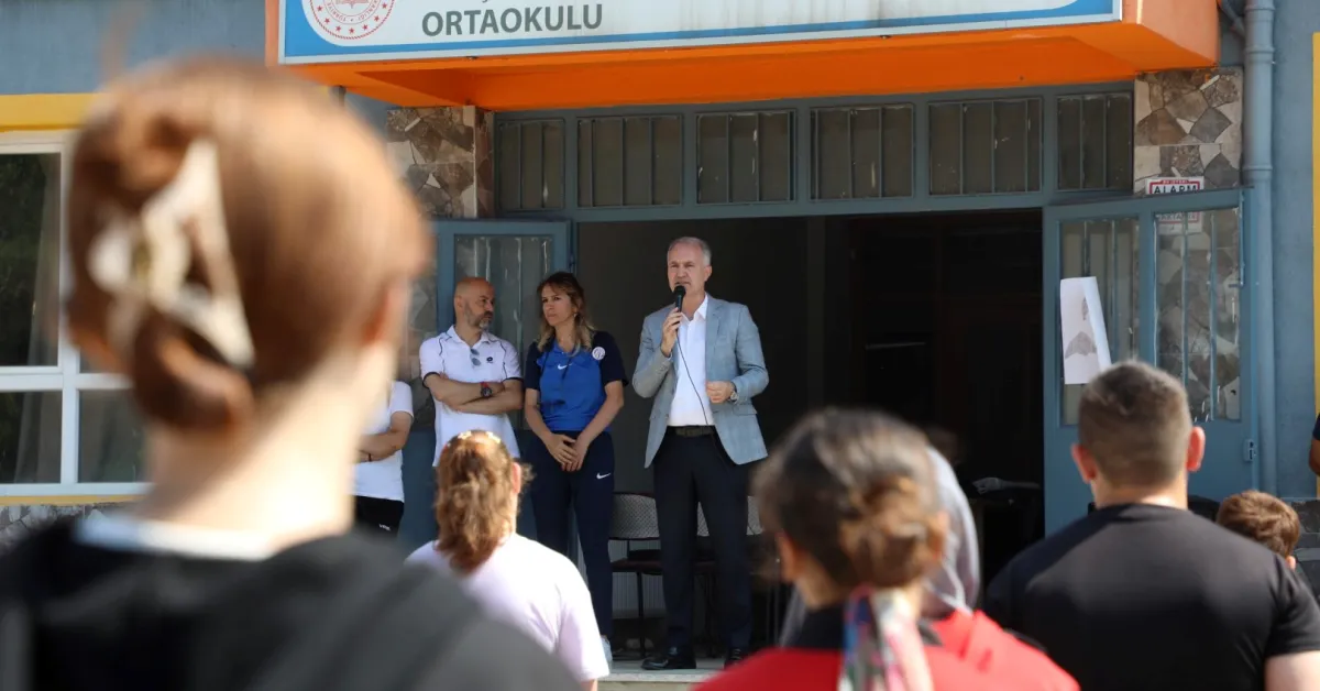 Hobabüs 2 Ayda 20 Okula Ulaştı, 2500 Öğrenciyi Hareketli Yaşamla Buluşturdu (6)