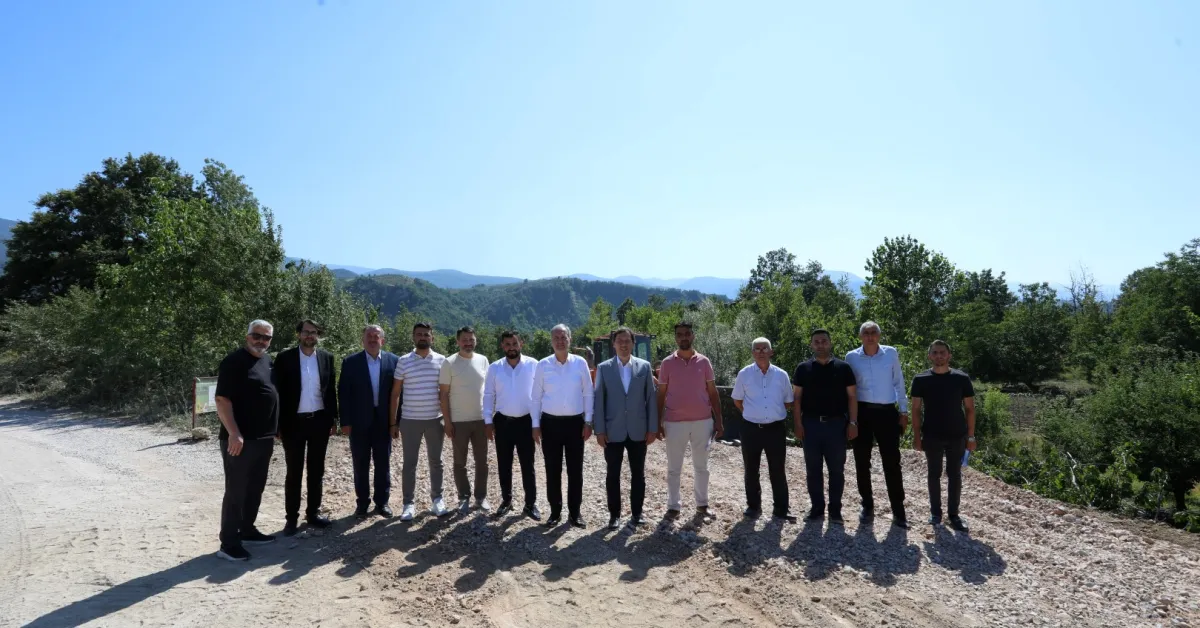 İnegöl Belediyesi’nden Tahtaköprü Mahallesi’nde Kapsamlı Hizmet Seferberliği (3)