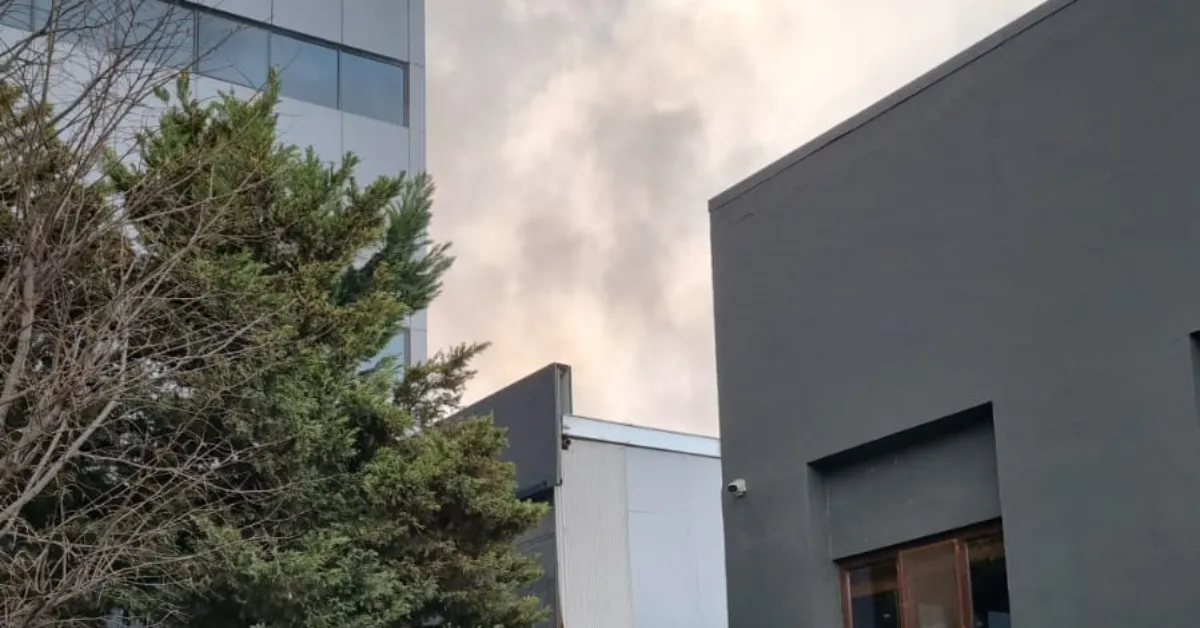 İnegöl Osb’deki Fabrikadan Yükselen Dumanlar Tepki Çekti (2)