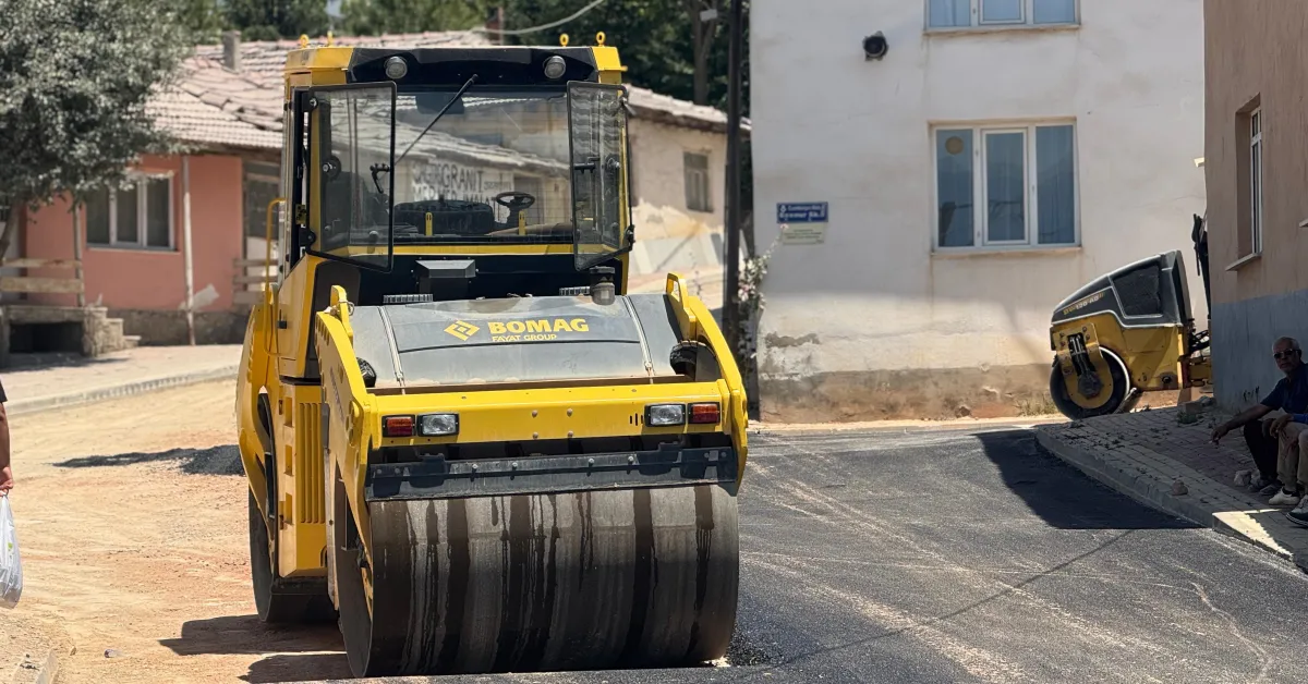 İnegöl’de 1200 Metrelik Sıcak Asfalt Çalışması Tamamlandı (4)